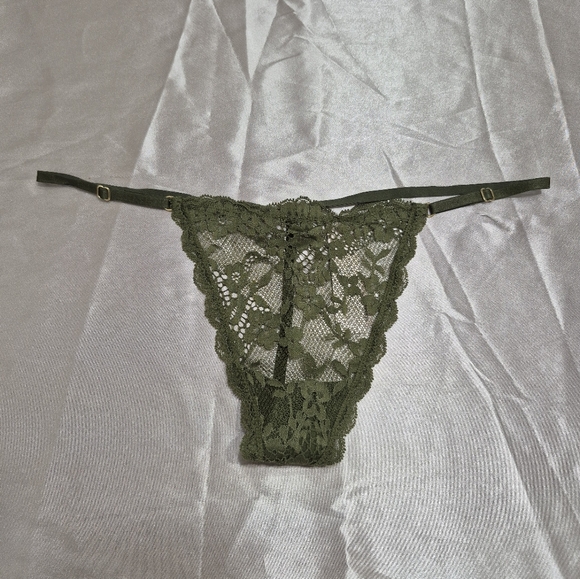 Victoria Secret Panty - Picture 1 of 5